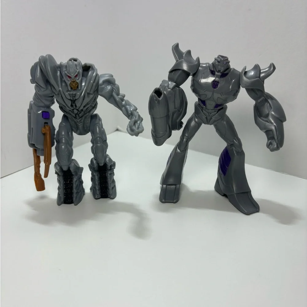 Transformers figurines lot of 2